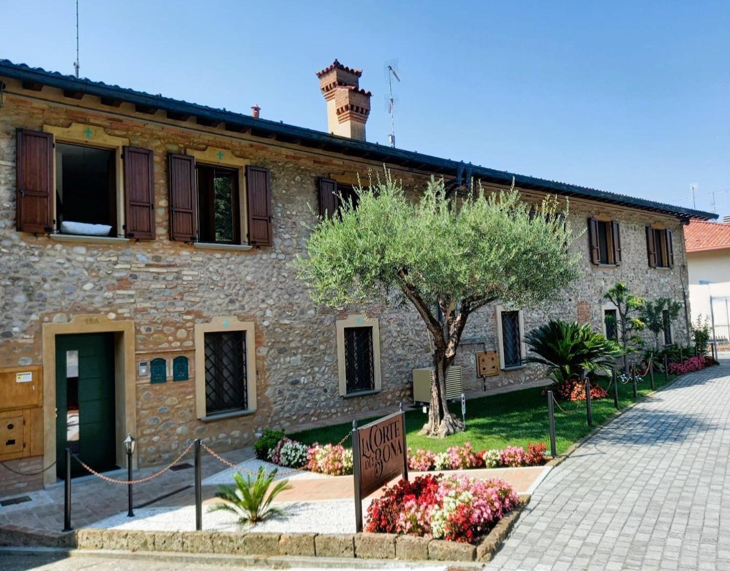La Corte Del Bona - Vicino Alle Cantine E A Circa 15 Minuti Dal Lago Di Iseo - Apartamento Erbusco Exterior foto
